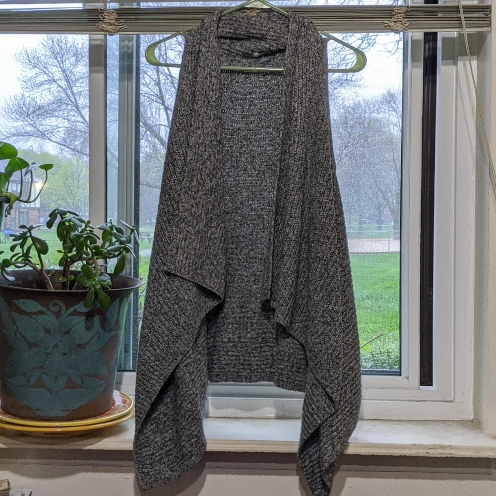 Knitted cardigan